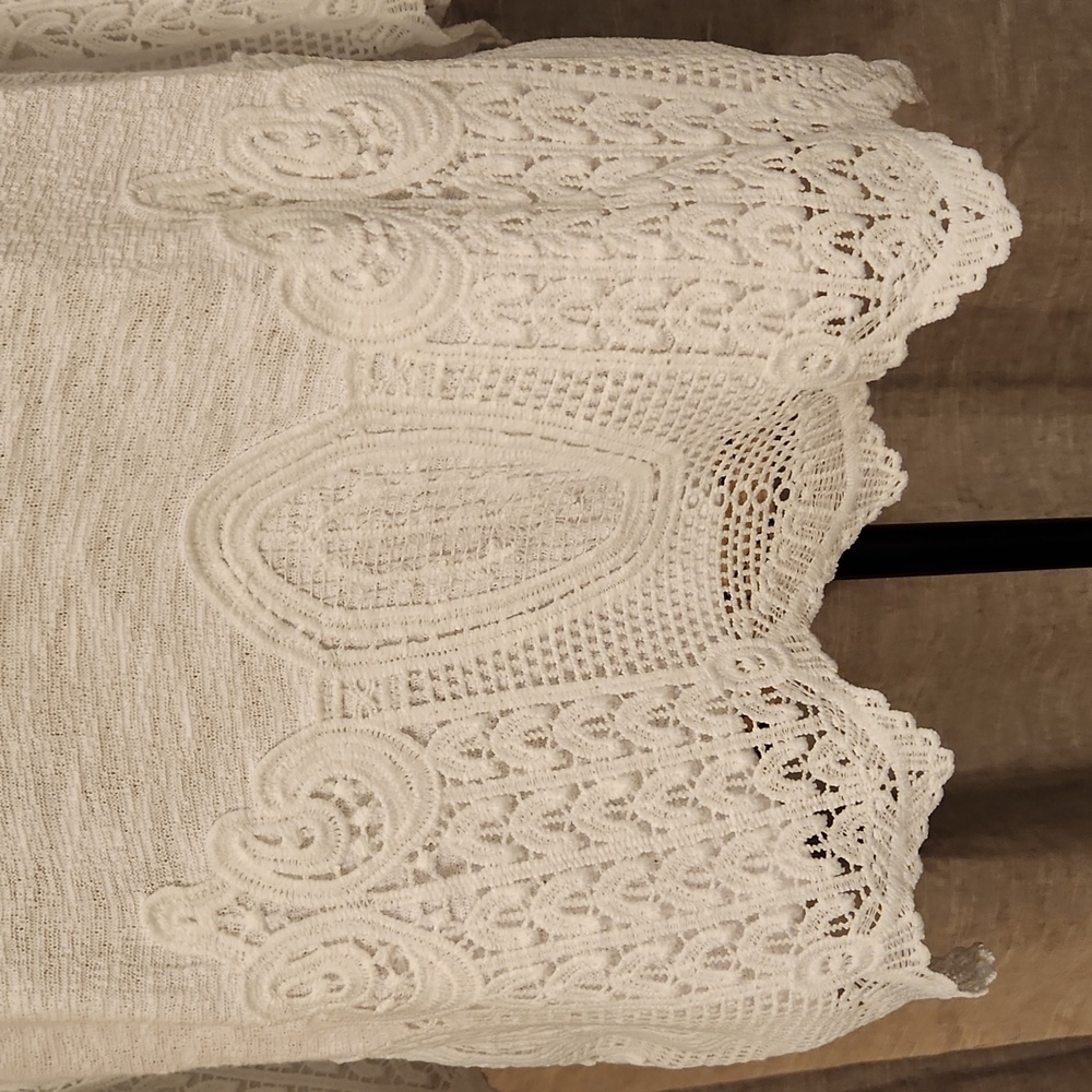 Adrianna Papell blouse - Picture 3 of 6